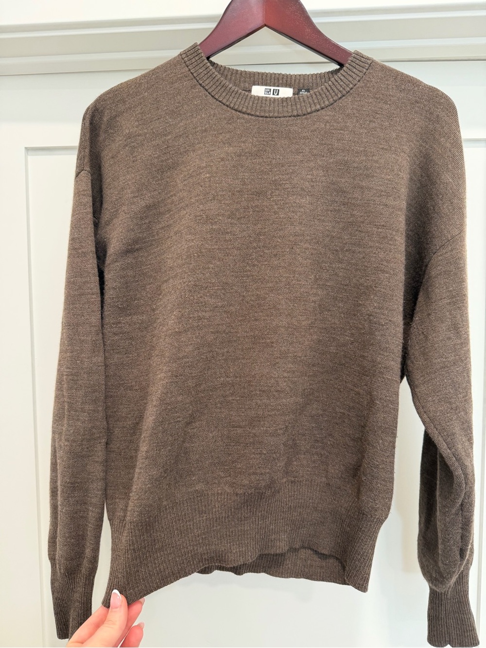 Uniqlo Women's Scoopneck Sweater - Taupe Brown